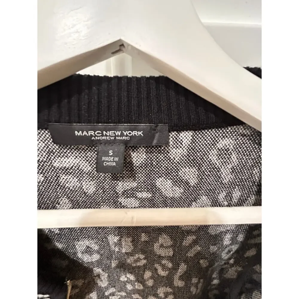 Mark New York Leopard Sweater – Size Small – Batwing Sleeves – Black & White - Picture 5 of 5